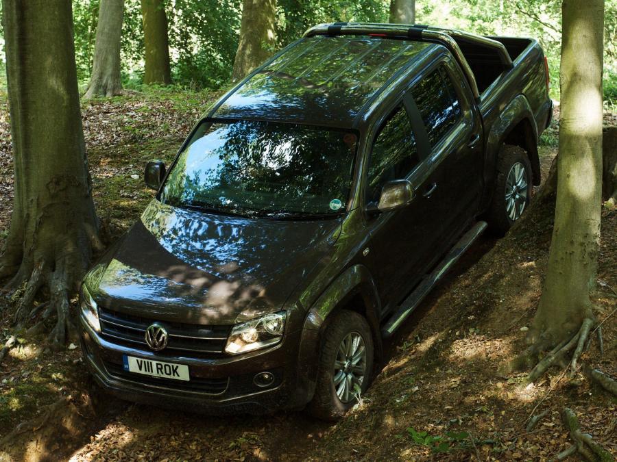  Volkswagen Amarok Double Cab Highline 2010 года  (UK) (фото 16 из 30)